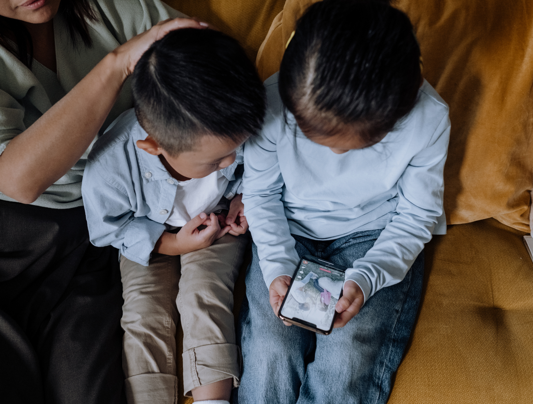 Le regroupant a un séjour illimité et fait venir le ou les enfants mineurs de son conjoint (époux, partenaire assimilé, partenaire enregistré) 2 Le regroupant a un sejour illimite et fait venir le ou les enfants mineurs de son conjoint epoux partenaire assimile partenaire enregistre