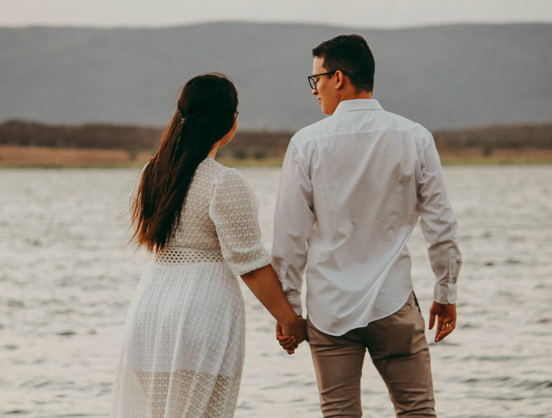 Le regroupant bénéficie de la protection internationale et fait venir son partenaire (assimilé à un mariage) 2 Le regroupant beneficie de la protection temporaire et fait venir son partenaire assimile a un mariage 1