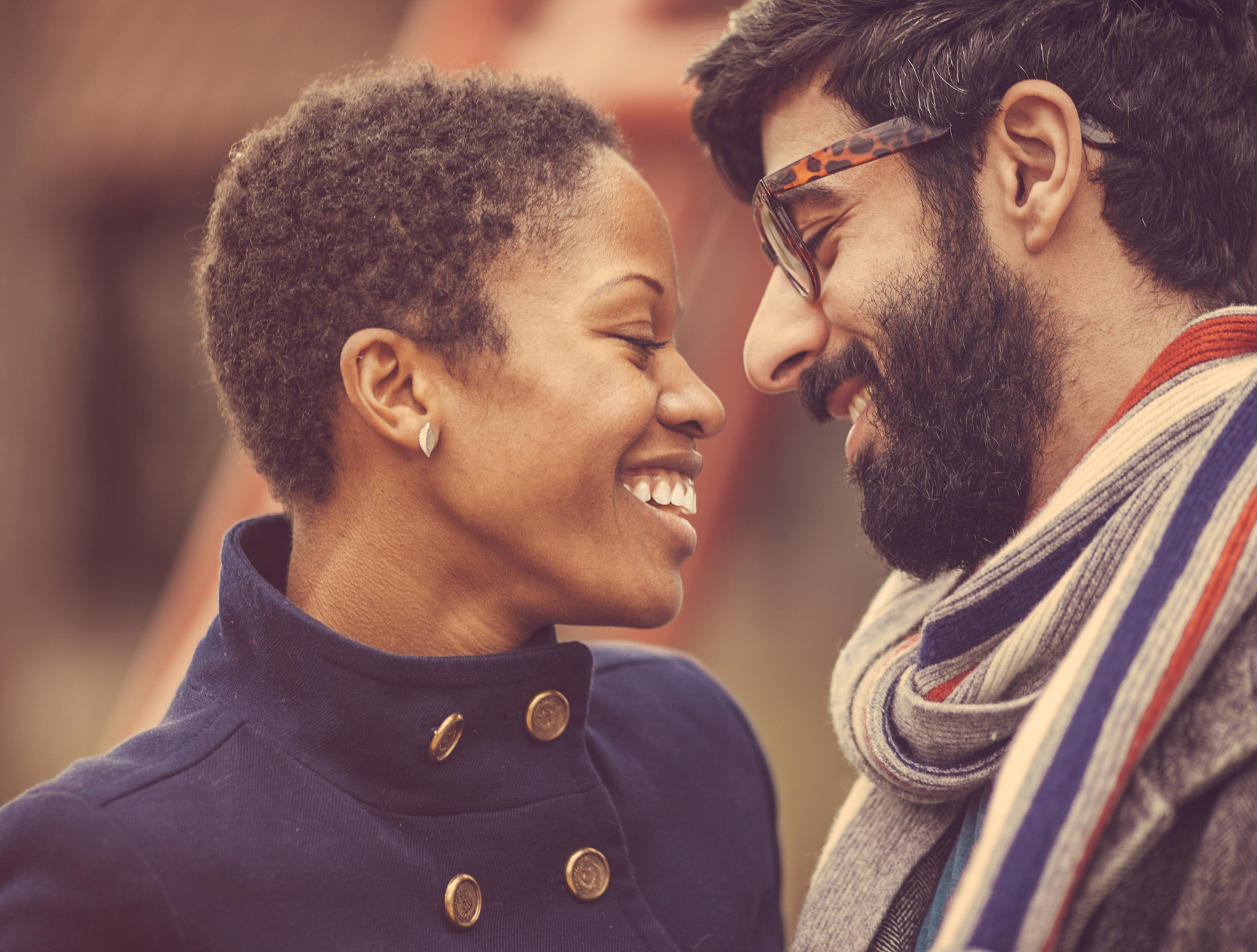 le regroupant est etranger avec carte bleue europeenne ou sejour longue duree et fait venir son ou sa partenaire assiile a un mariage